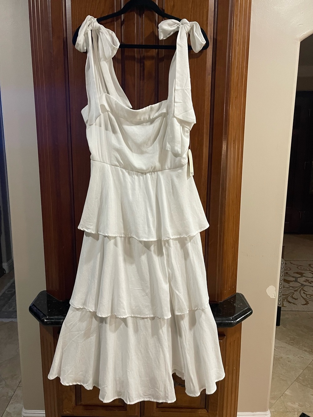 Trixxi White Tiered Tie-Shoulder Midi Dress